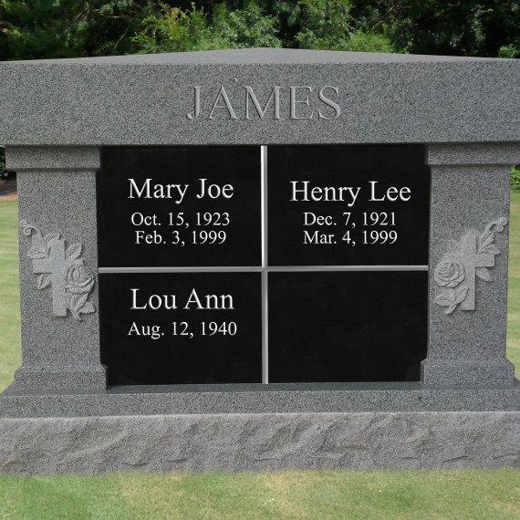 four-niche-memorial-with-square-columns