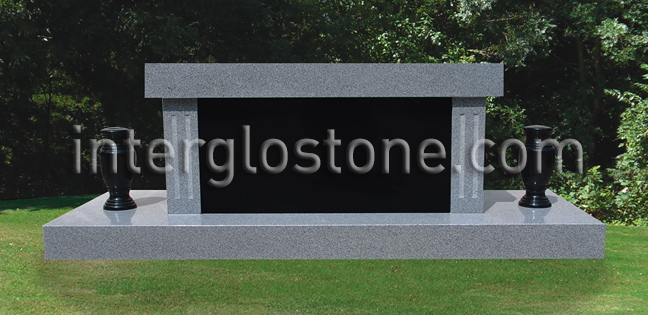 deluxe-cremation-bench-with-large-niche